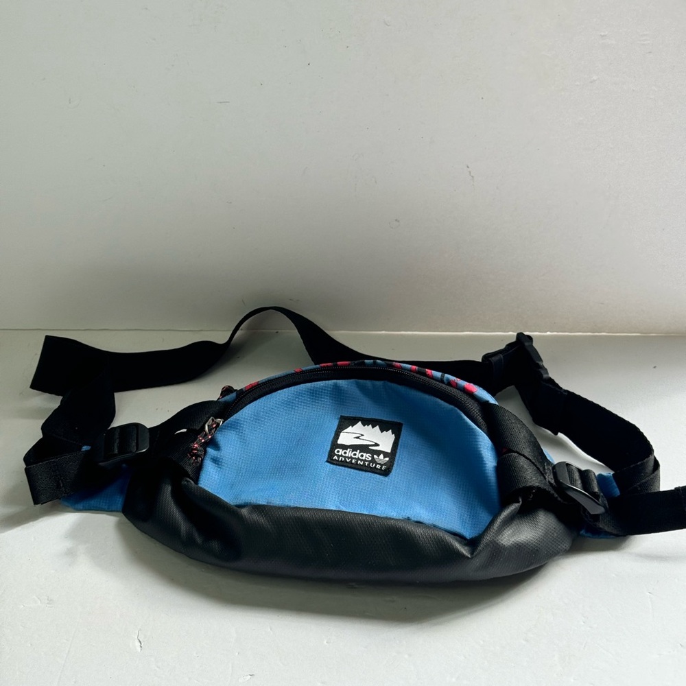 ADIDAS ADVENTURE WAIST BAG SMALL